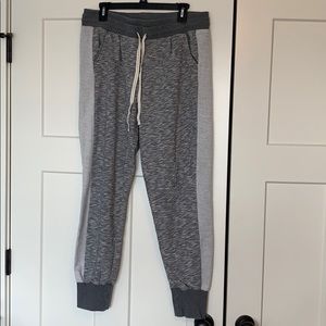 Matilda Jane joggers sz L